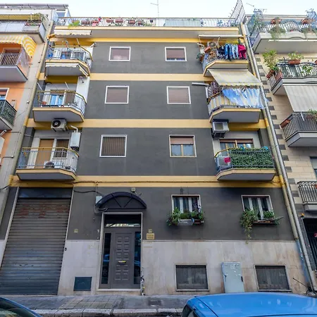 New Modern 2 Bedroom Near Policlinico *