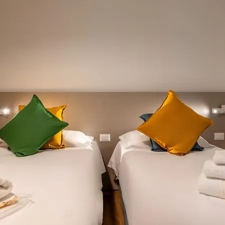 New Modern 2 Bedroom Near Policlinico