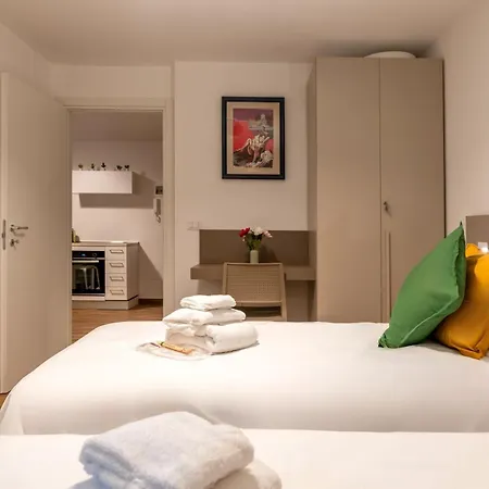 Appartement New Modern 2 Bedroom Near Policlinico *